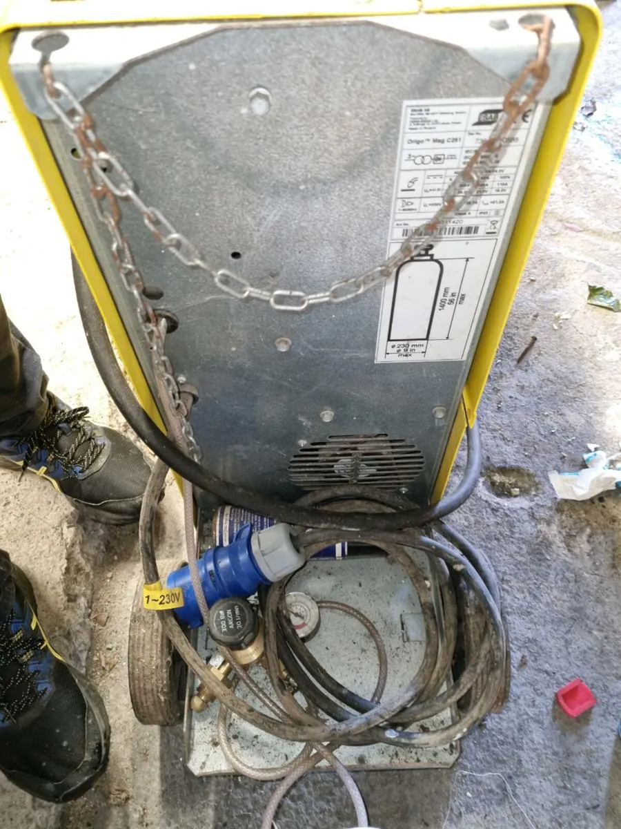 Welder - Image 1