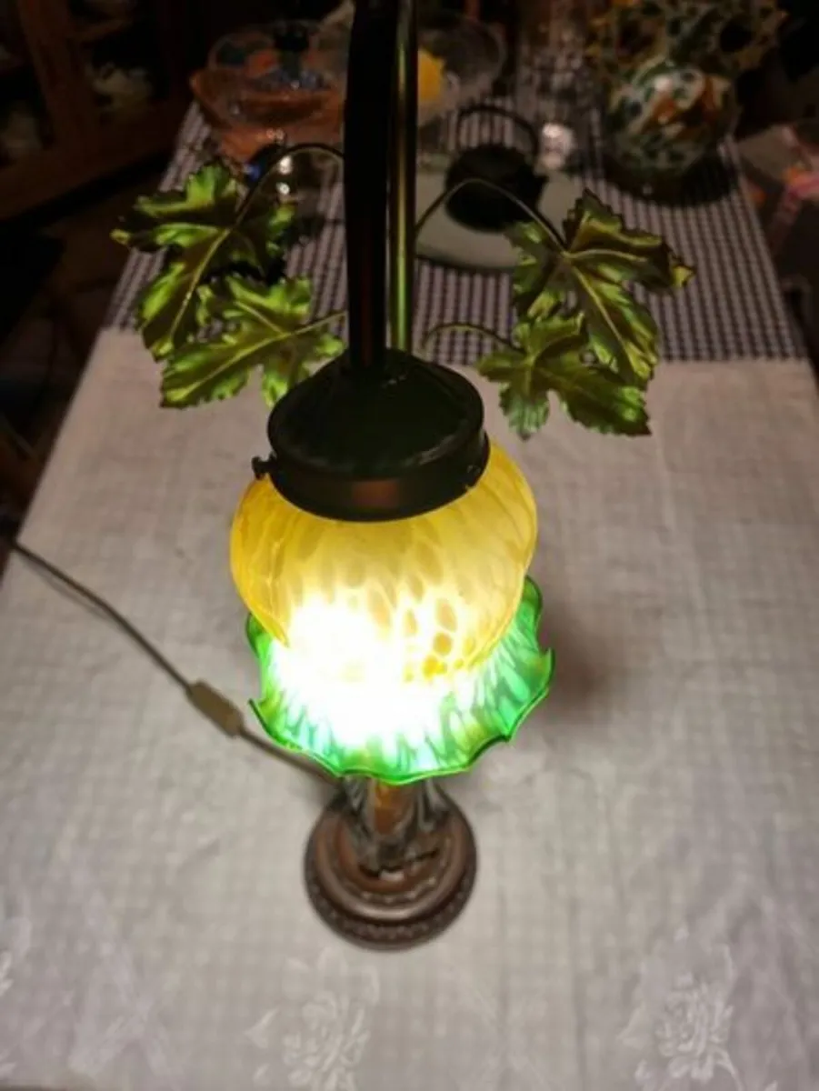 Vintage large woman statue lamp - Image 3