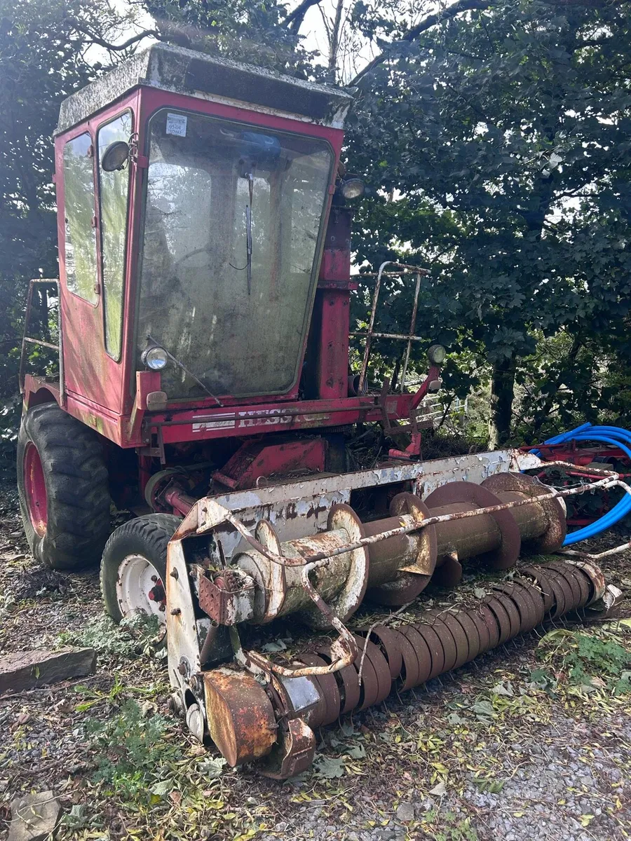 Hesston 7650 harvester - Image 1