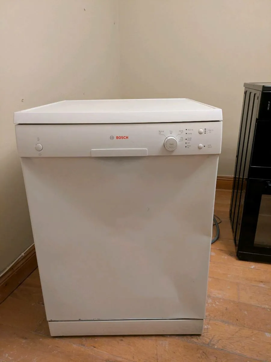 Bosch Dishwasher - Image 1