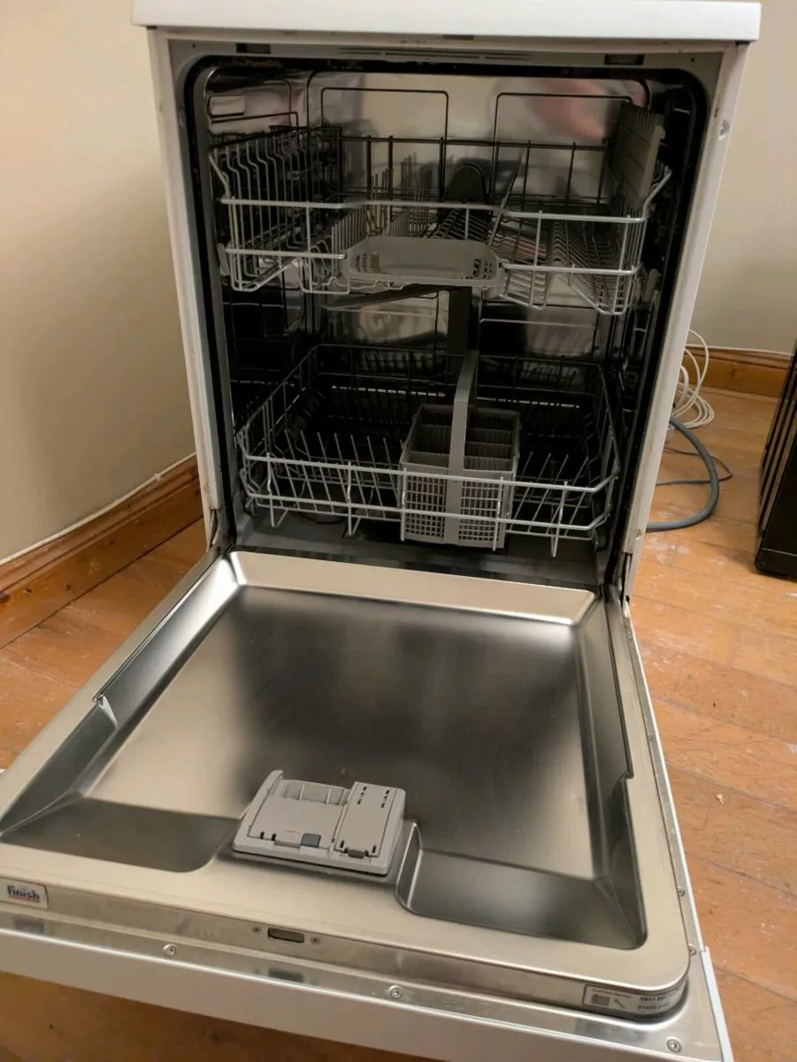 Bosch Dishwasher - Image 3