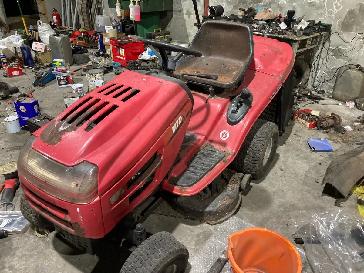 lawnmower - Image 3