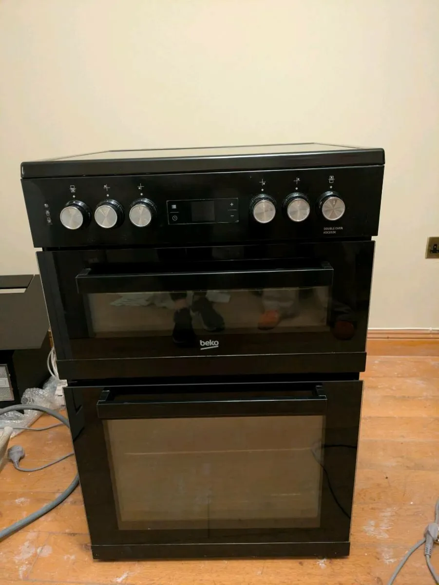 Freestanding BEKO Double Oven with Hob - Image 1