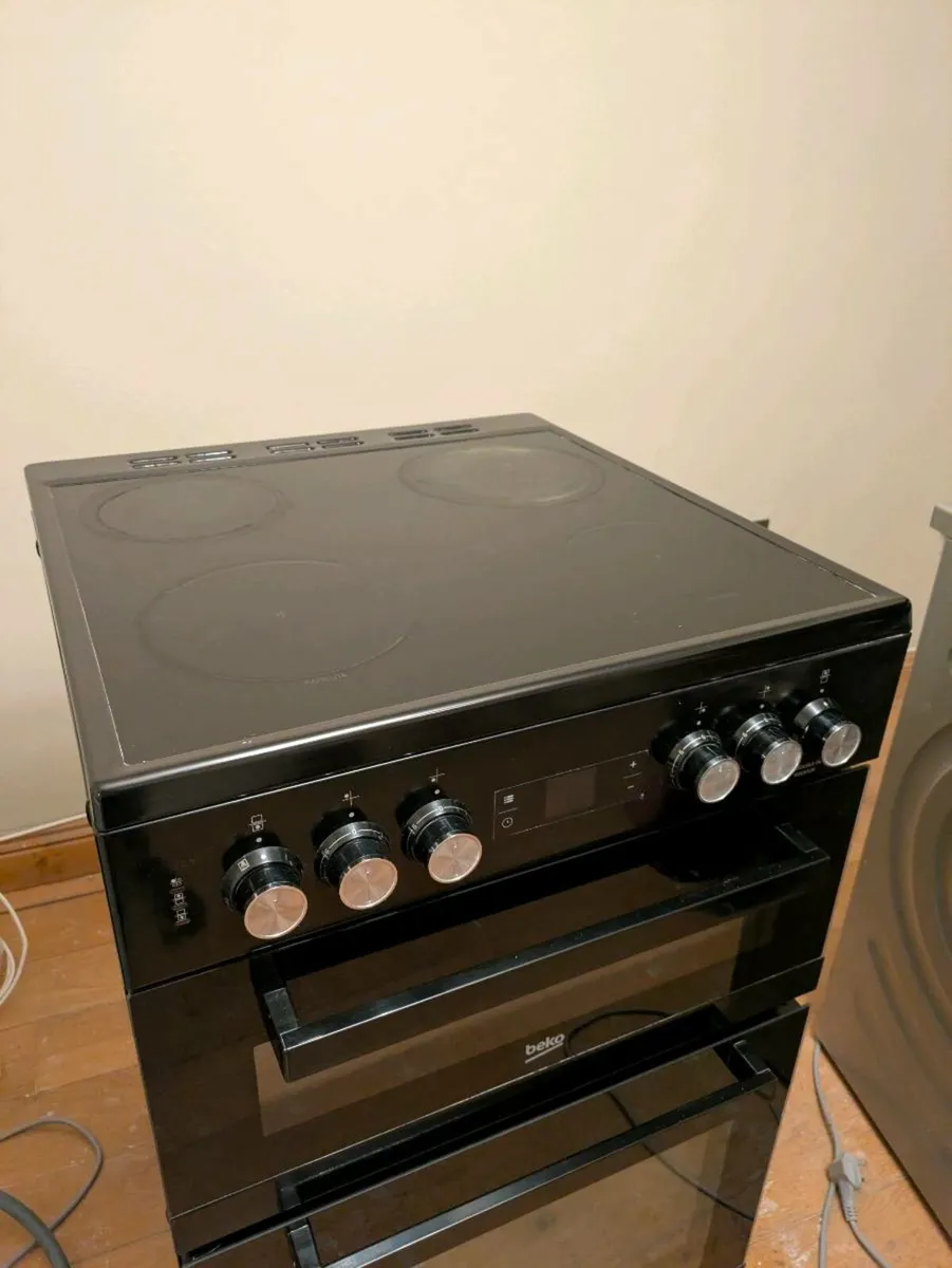 Freestanding BEKO Double Oven with Hob - Image 2