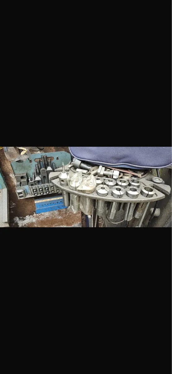 Victoria milling machine. Single phase 240v DRO - Image 3