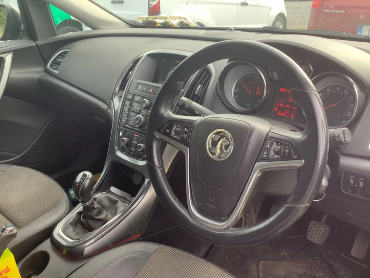 2013 Vauxhall Astra 2.0 Cdti NEW TEST - Image 4