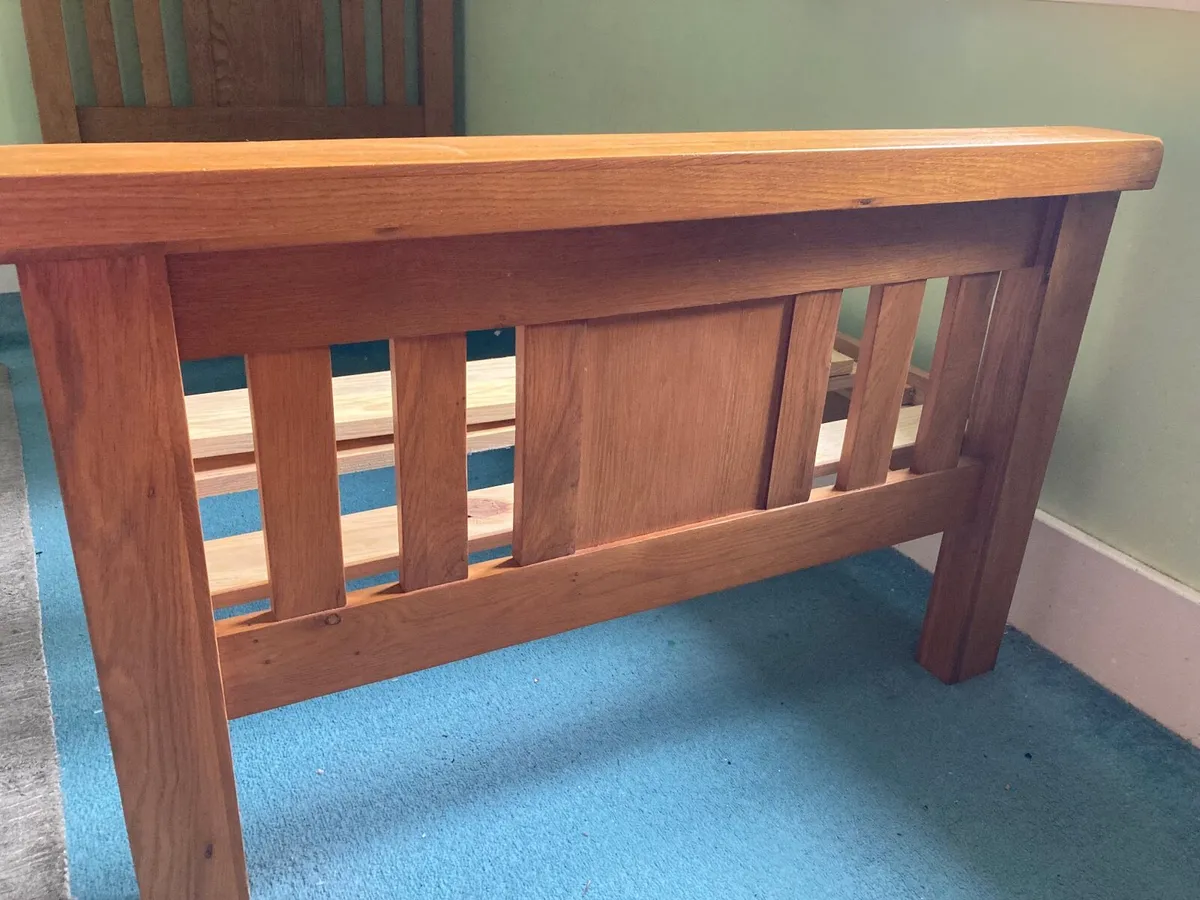 Solid oak single bed - Image 3