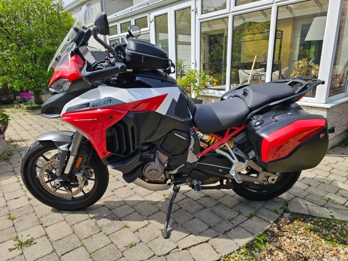 2022 Ducati Multistrada V4 S Radar – 11,000 km - Image 1