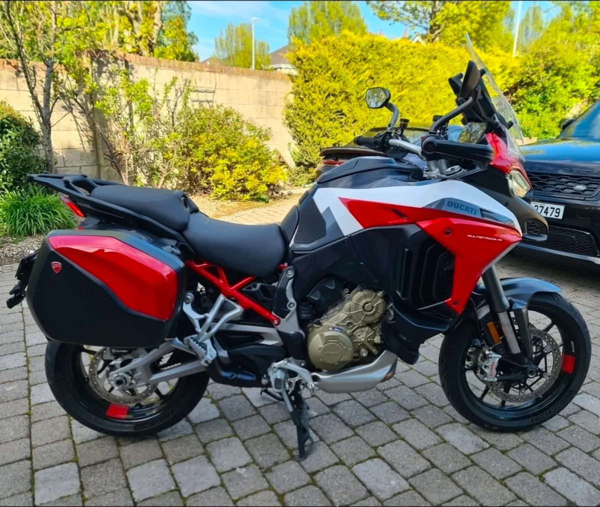 2022 Ducati Multistrada V4 S Radar – 11,000 km - Image 2