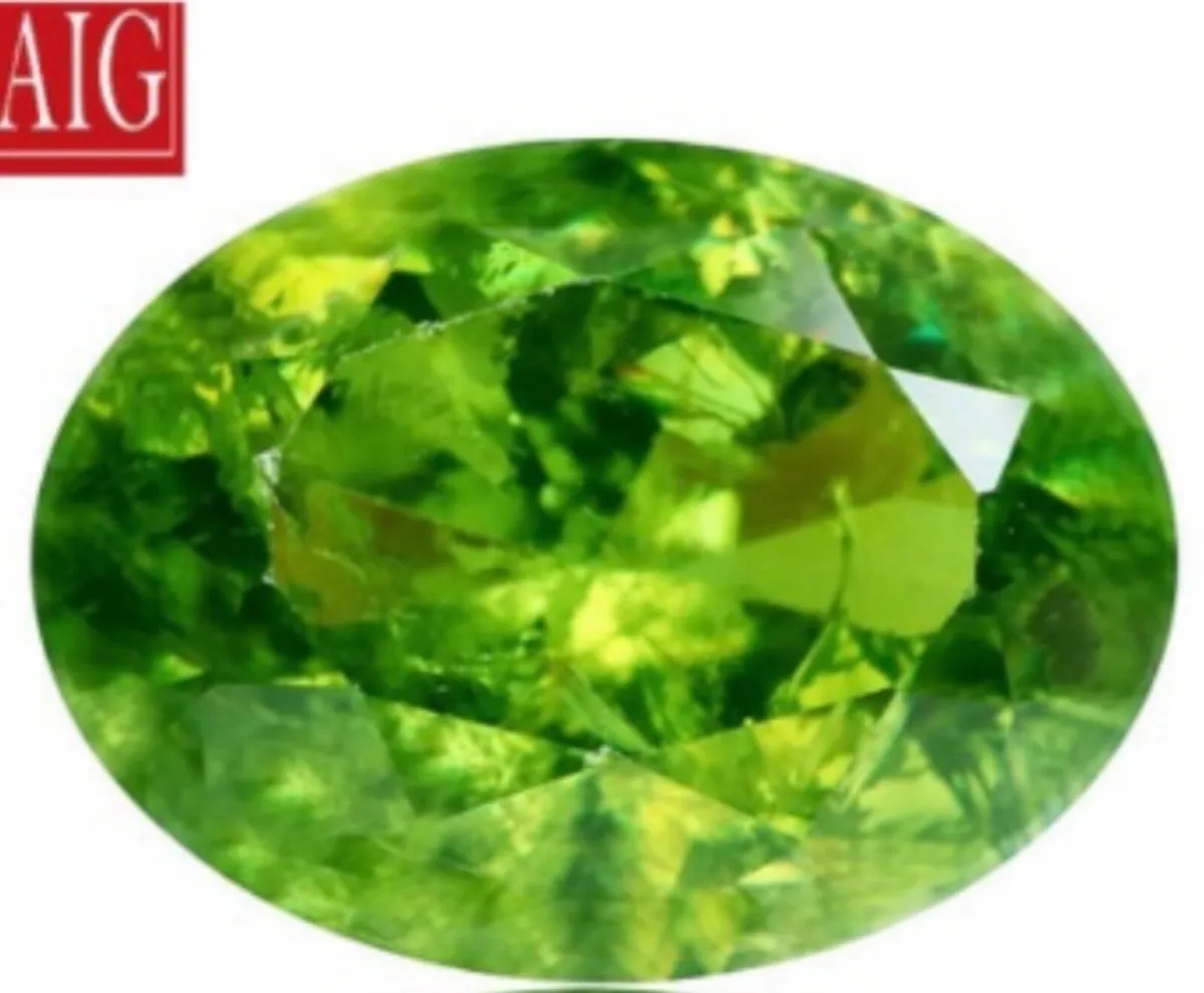Green Demantoid Garnet 1.89 ct - Image 2