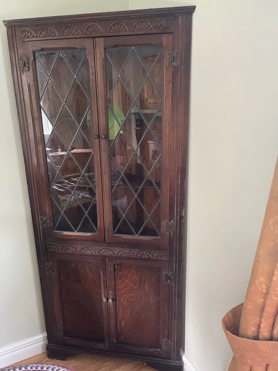 Corner Display unit - Image 1