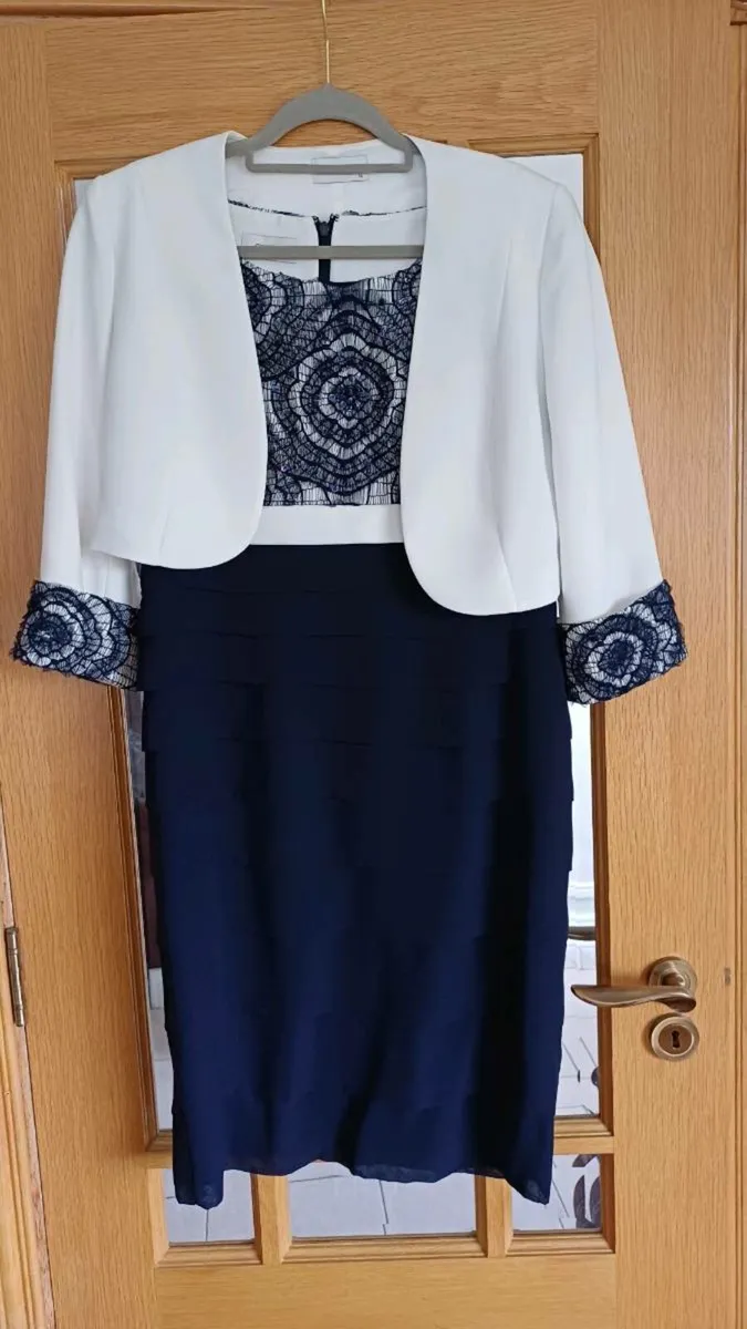 Womens wedding outfit - Image 1