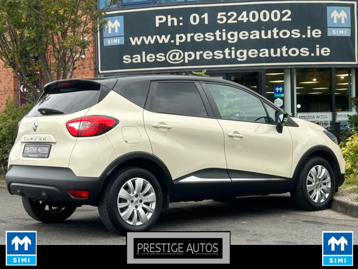 Renault Captur 1.2 PETROL INTENCE 2 TONE AUTO *CAR - Image 4