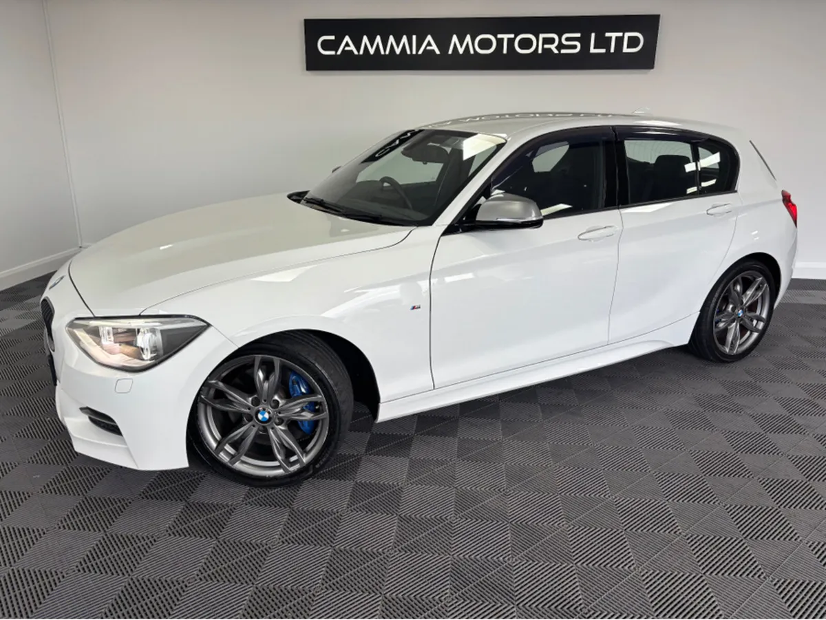BMW M1 *BMW M135i* *LOW MILEAGE* *AUTO* *REVERSE C - Image 3