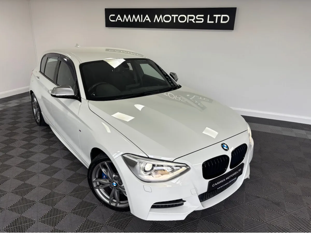 BMW M1 *BMW M135i* *LOW MILEAGE* *AUTO* *REVERSE C - Image 4