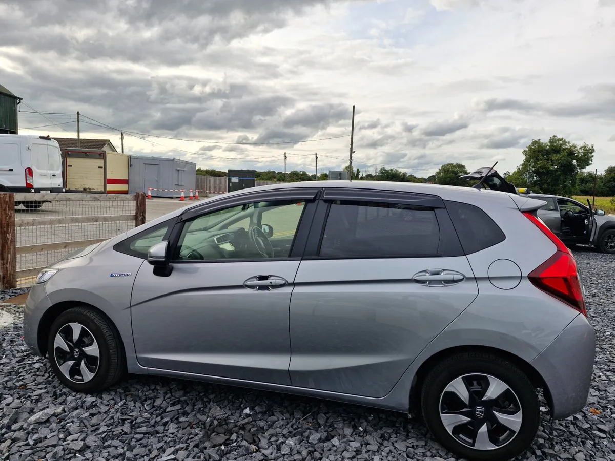 Honda Fit 2016 - Image 3