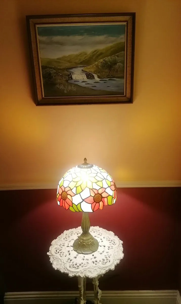 Tiffany Table Lamp New In Box Free Delivery - Image 1