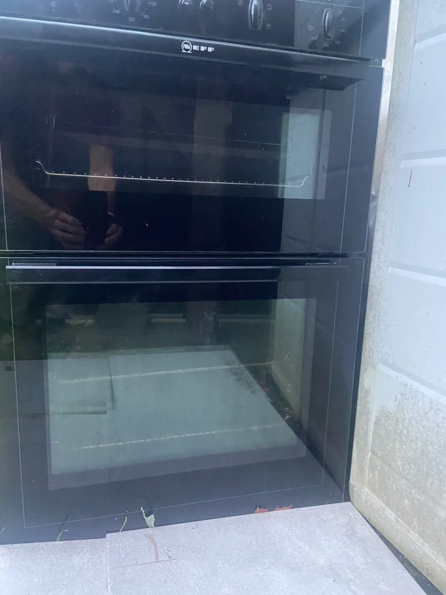 NEFF Douuble  Oven. - Image 1