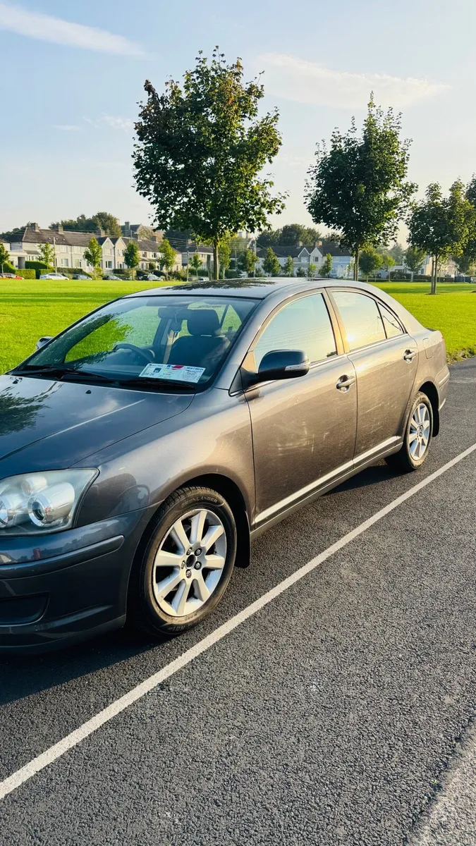 Toyota Avensis - Image 4