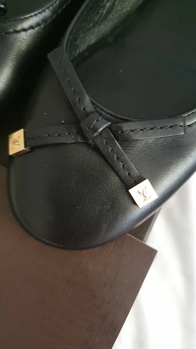 Louis Vuitton shoes - Image 4