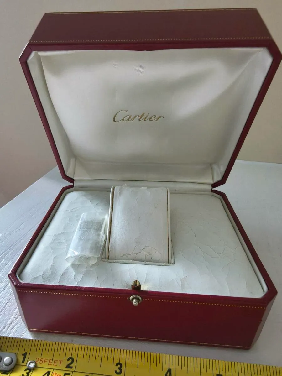 Cartier Tank Francaise watch box with 3 x links - Image 1