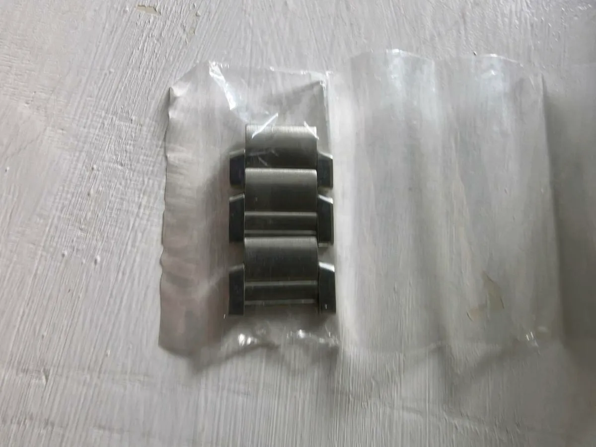 Cartier Tank Francaise watch box with 3 x links - Image 2