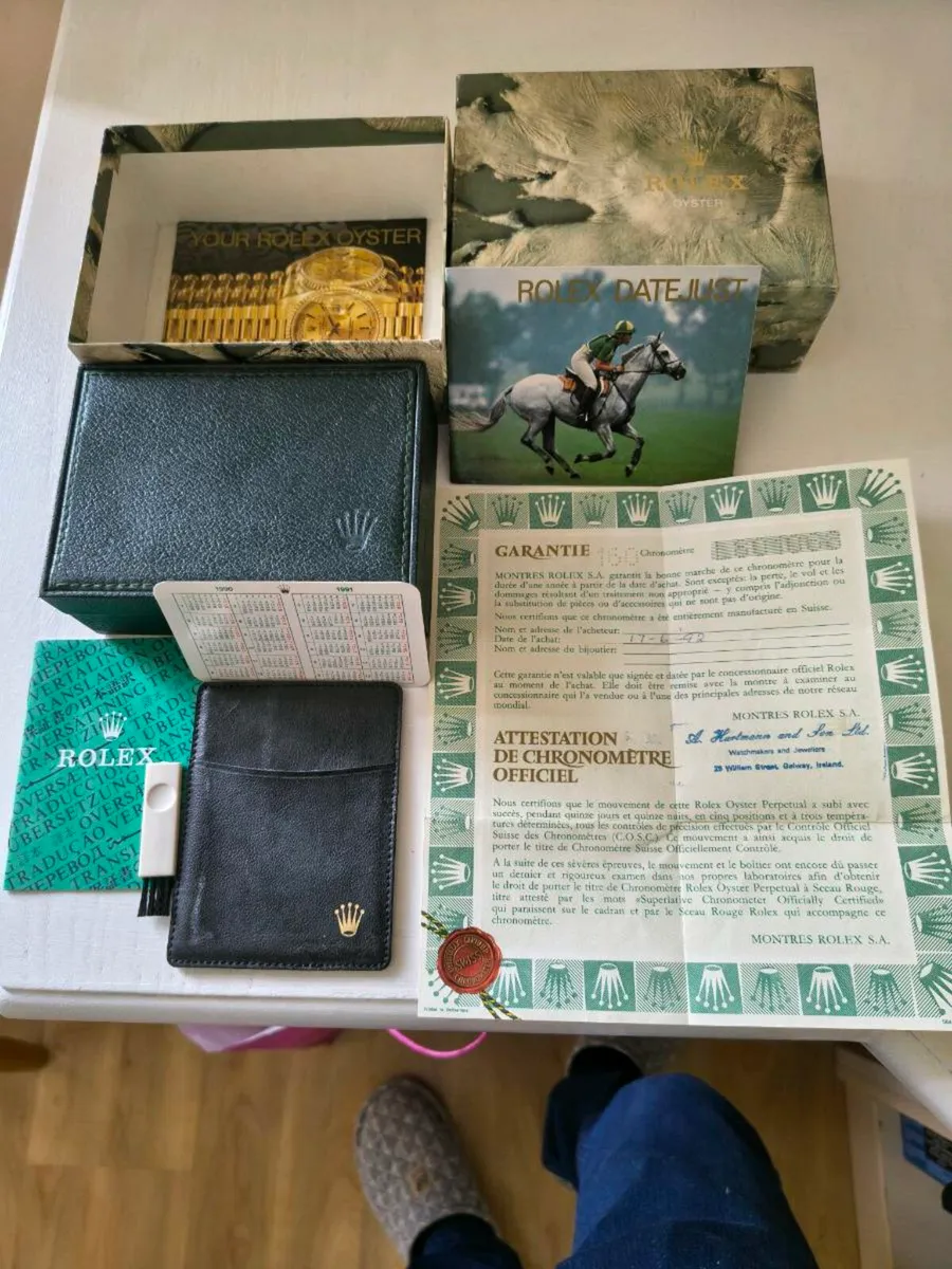 Rolex watch box with 5x links and certificates - Image 1