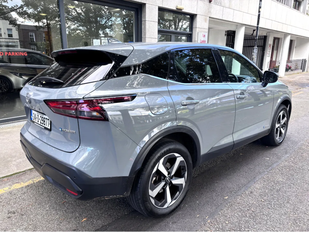 Nissan Qashqai EPOWER SV MY2.75 5DR AUTO - Image 2