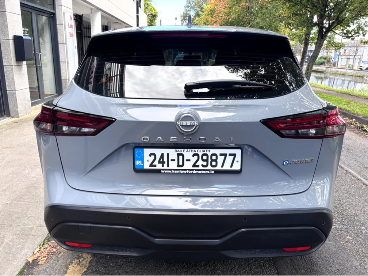Nissan Qashqai EPOWER SV MY2.75 5DR AUTO - Image 4