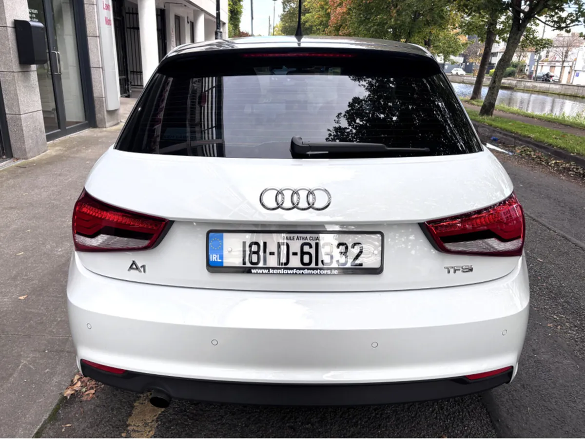 Audi A1 1.0 Tfsi AUTO SPORTBACK - Image 4