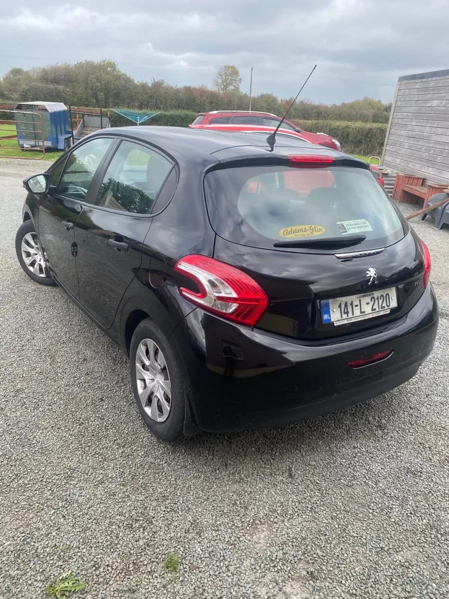 Peugeot 208 2014 - Image 1