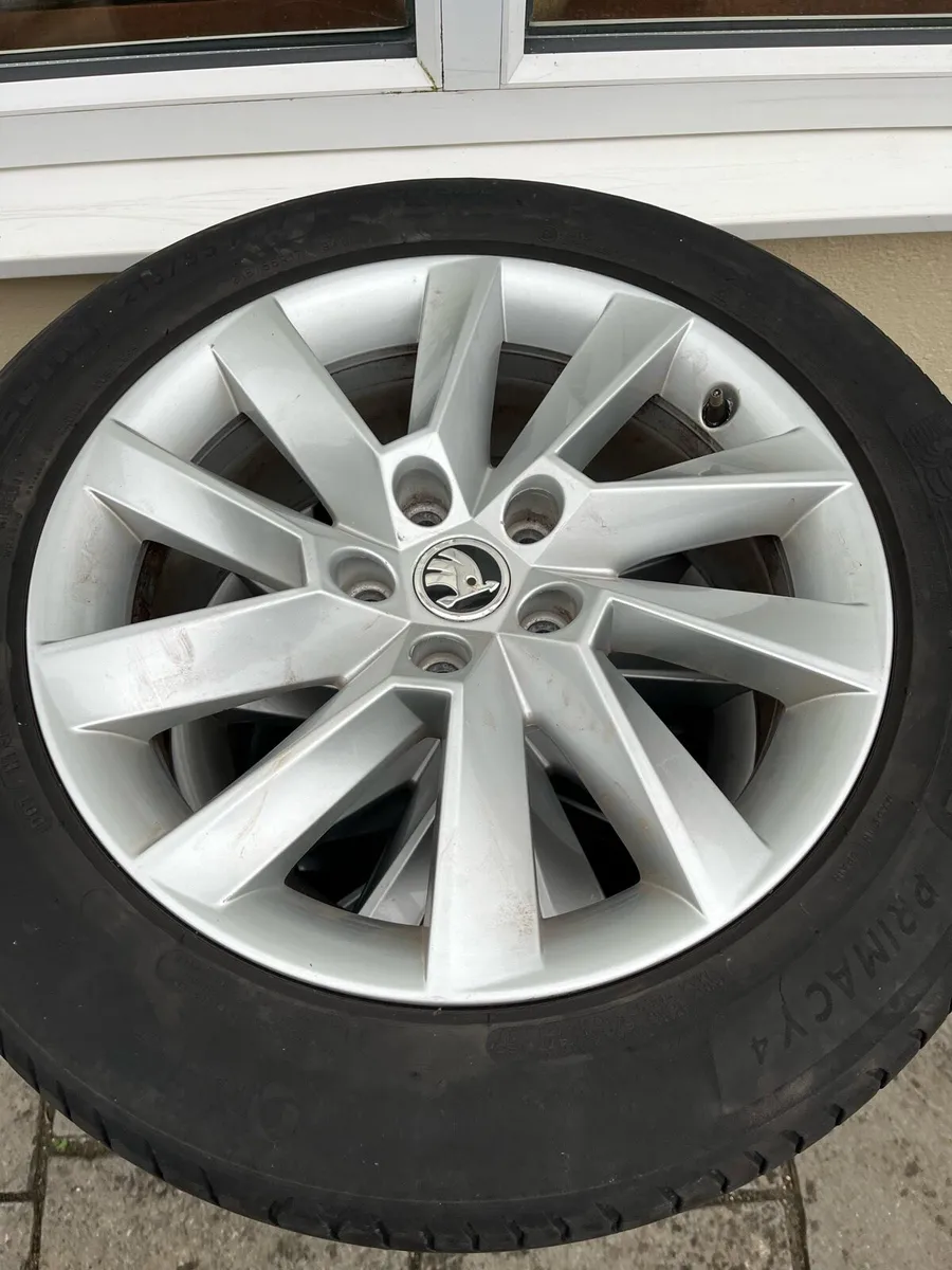 Skoda Genuine Alloys & Michelin Primacy Tyres - Image 2