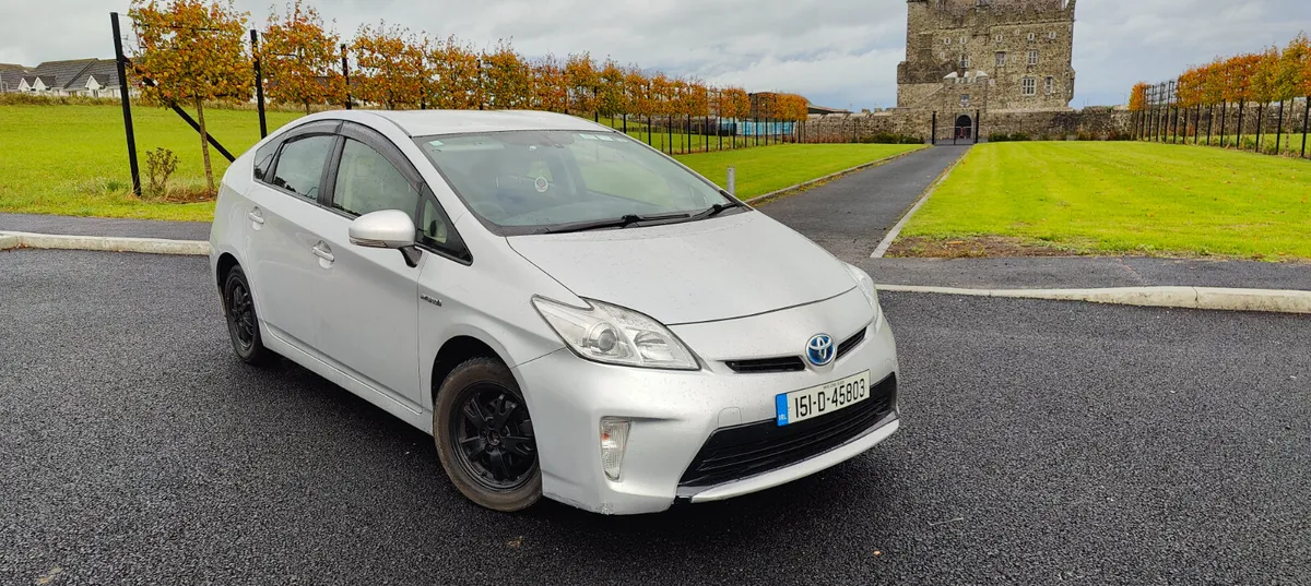 Toyota Prius 2015 fresh NCT - Image 1