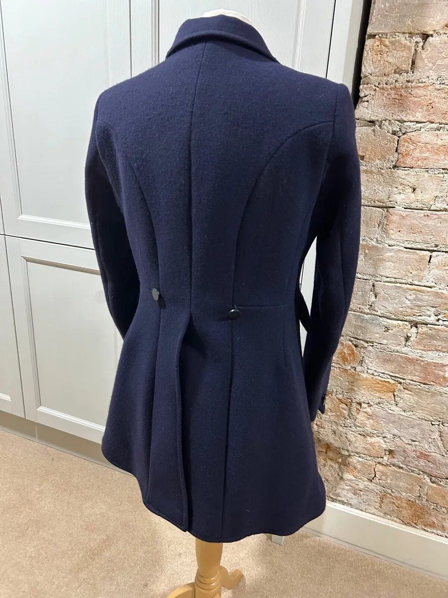 Hunt coat ladies navy size 10-12 - Image 1