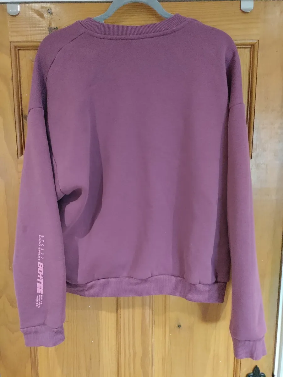 Bo+Tee sweatshirt Small - Image 3