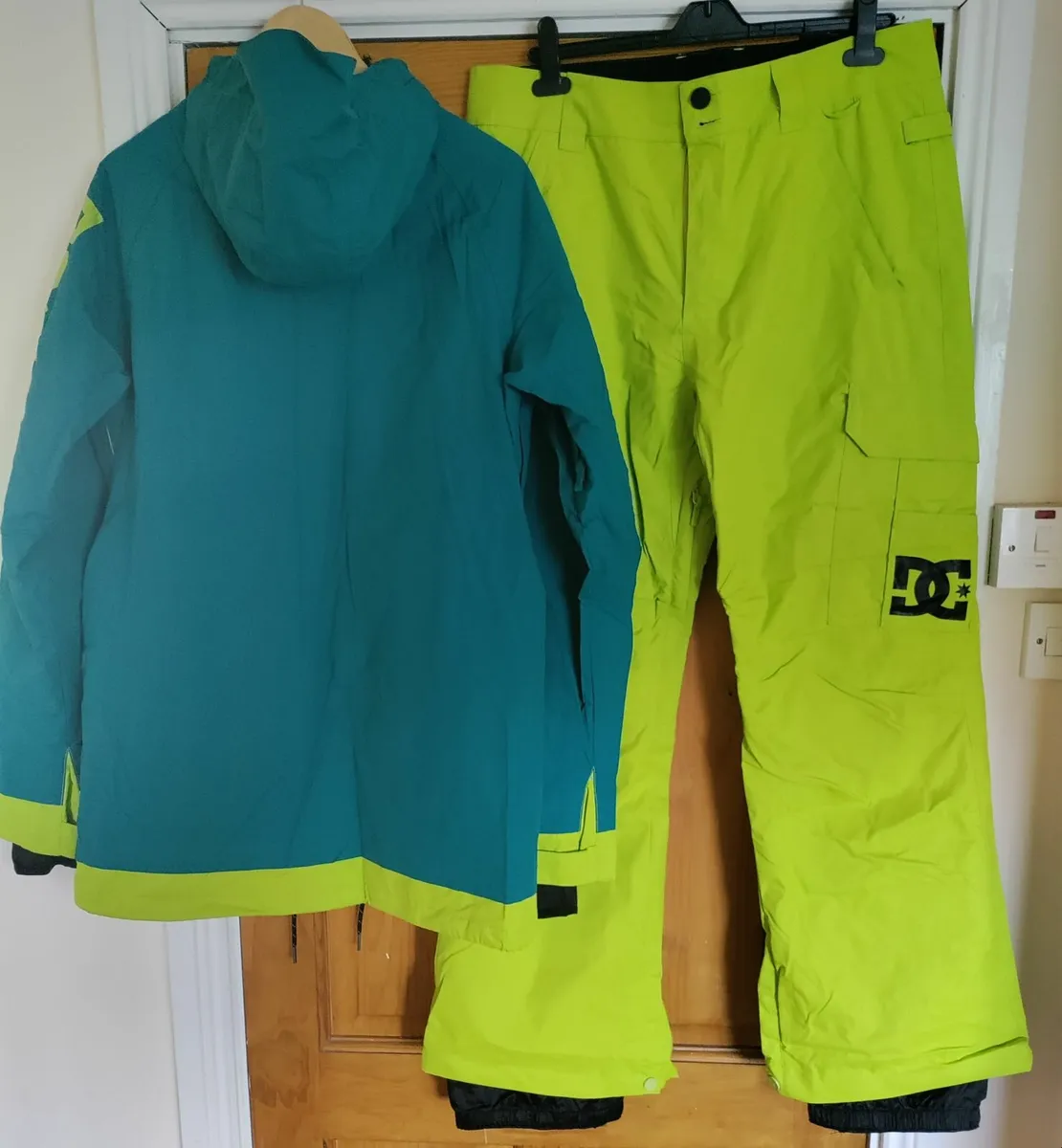 DCShoeCoUSA jacket 10K M - Image 2