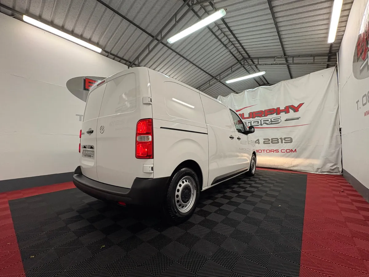 2022 VAUXHALL VIVARO 1.5 HDI SWB €65 WEEK NO VAT - Image 4