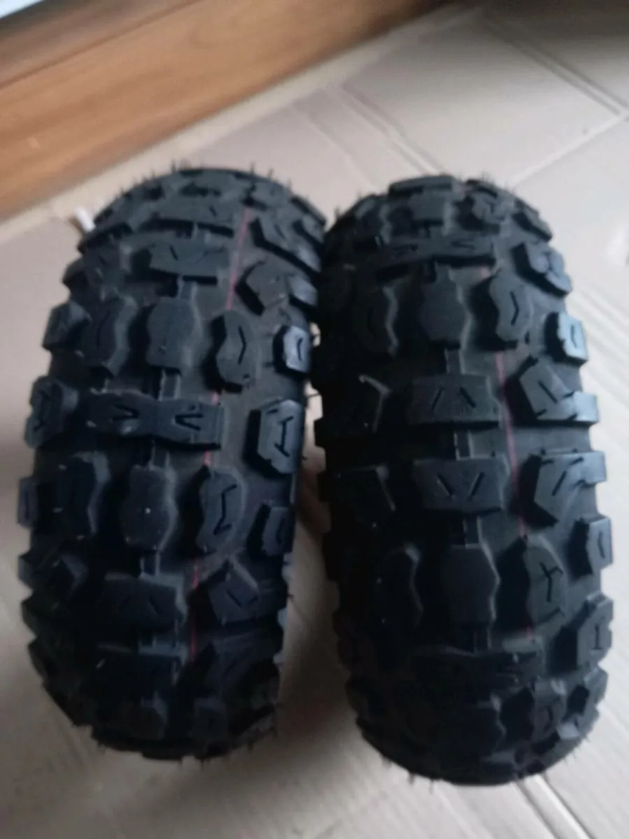 SCOOTER TYRES 10 INCH X 2 (10 X 3.0) SET OF 2 - Image 2