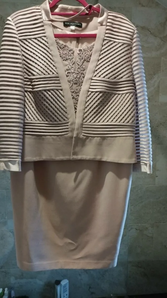 Mother of the bride outfit - Image 1