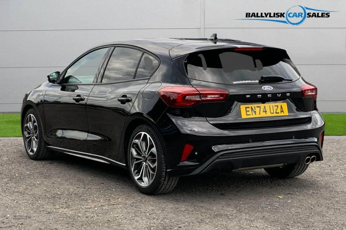 Ford Focus 1.0t 125PS St-line X in Agate Black Wi - Image 2