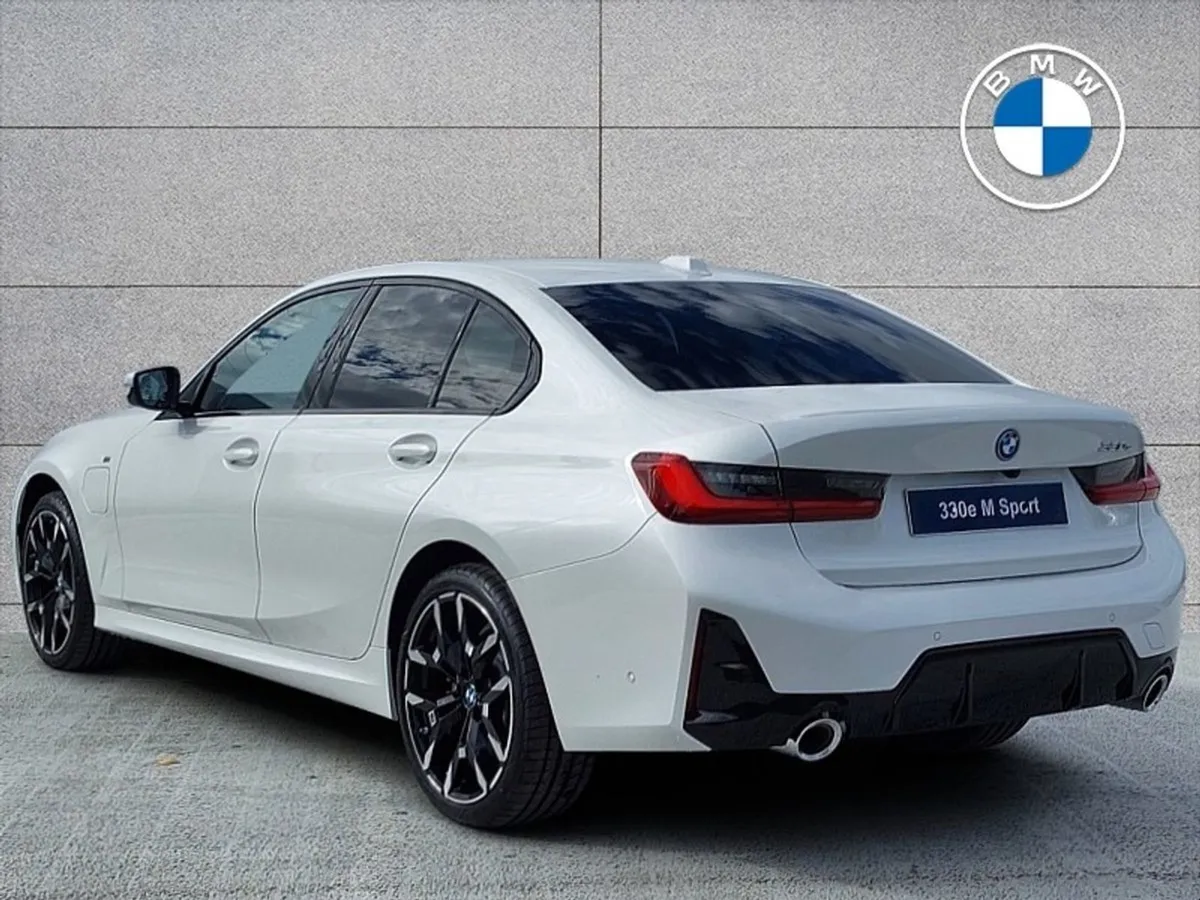 BMW 3 Series 330e M Sport - Image 2