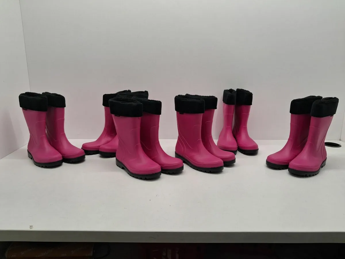 Online Auction Of Pink/Black  Wellington Boo - Image 1