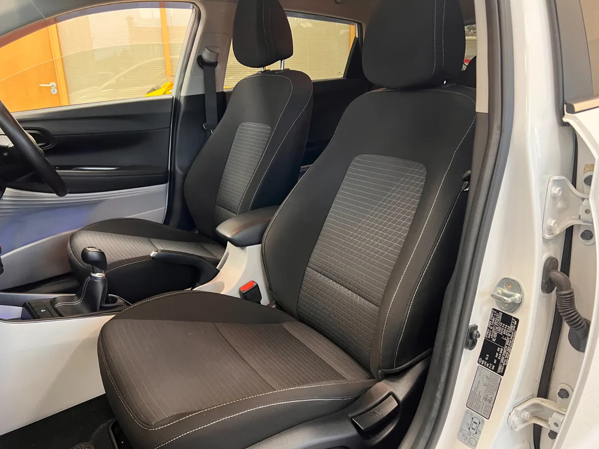 Only 18,000 Kms As New 2023 DELUXE PLUS 5DR **Fina - Image 4