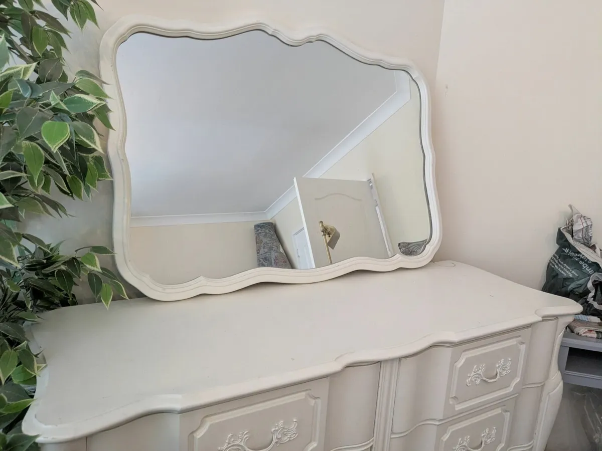 Antique white Dresser - Image 1