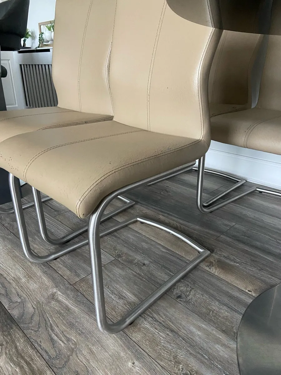 Dining chairs - Image 1