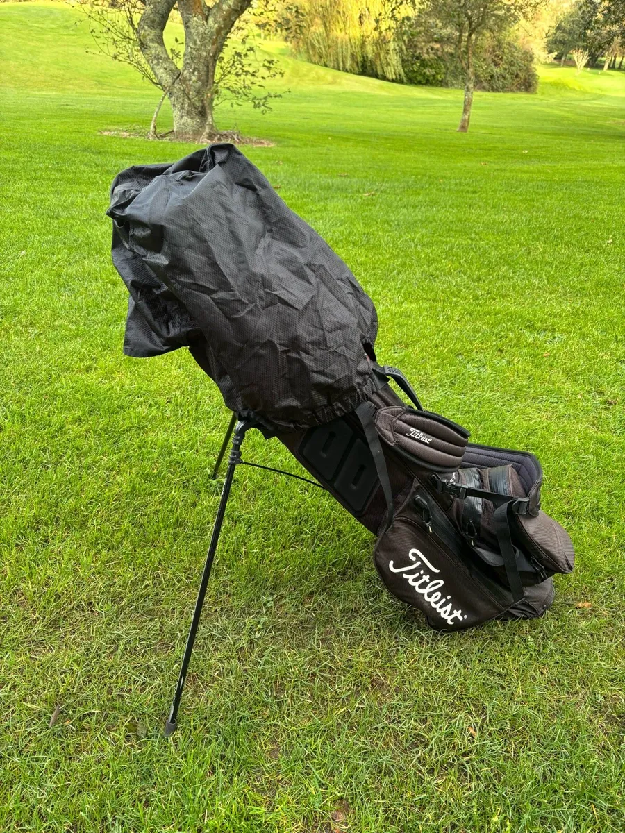 Titleist Waterproof Stand Carry Bag - Image 3