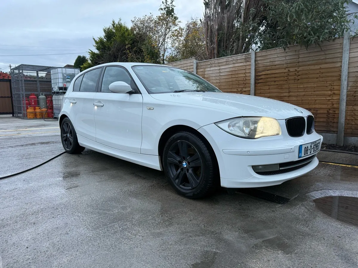 BMW 118 2008 - Image 2