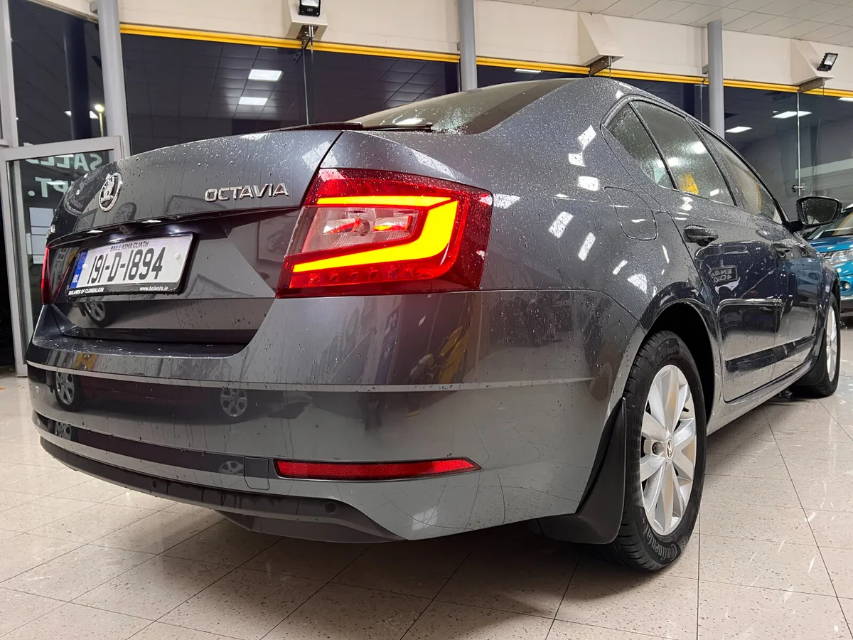 **Only 25,000 Kms FSH** AMBITION TSI 115bhp **Fina - Image 2