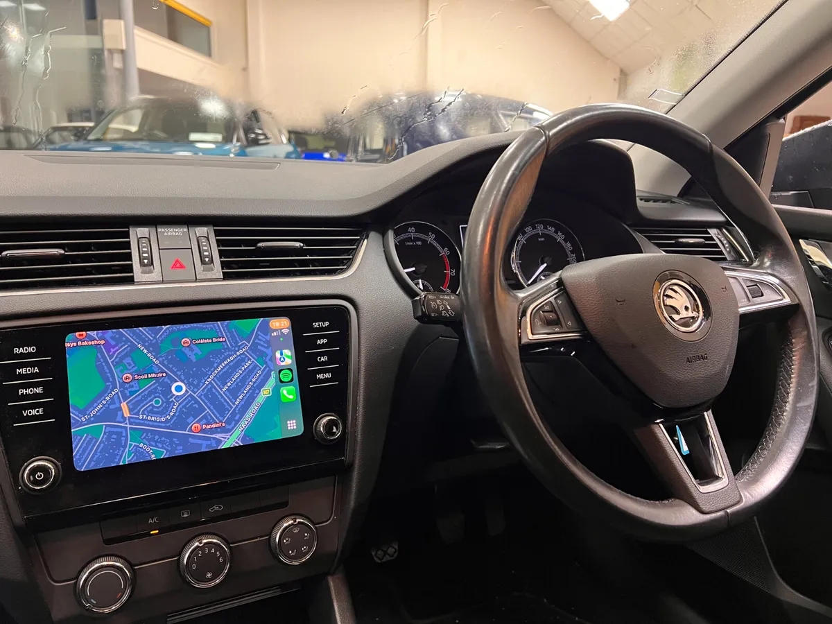 **Only 25,000 Kms FSH** AMBITION TSI 115bhp **Fina - Image 3