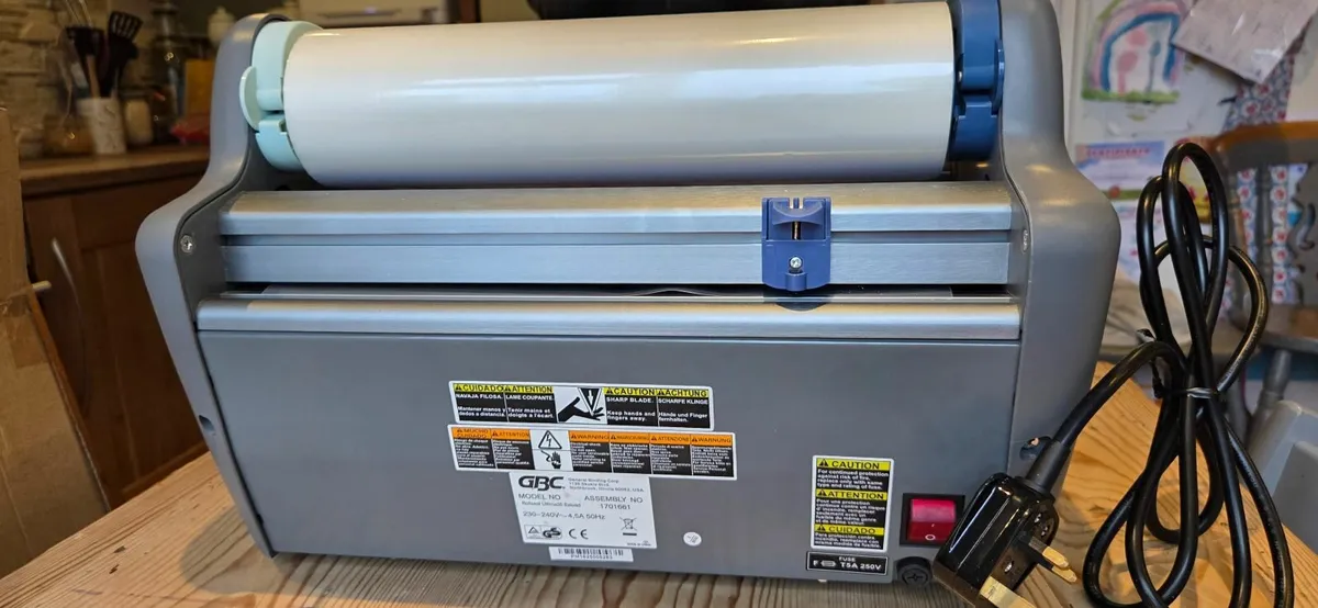 Gbc ultima 35 ez load double sided laminater - Image 2